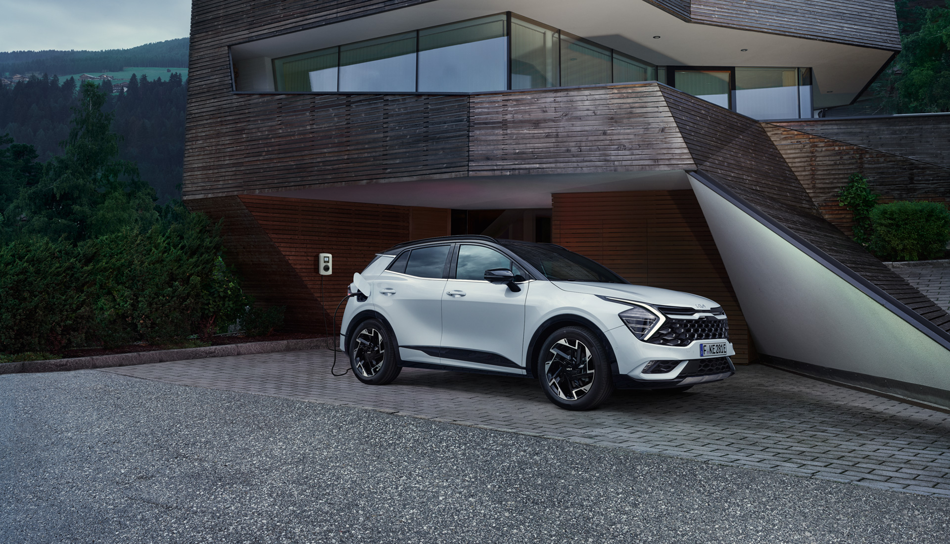 Sportage PHEV. Un SUV complet electrificat.